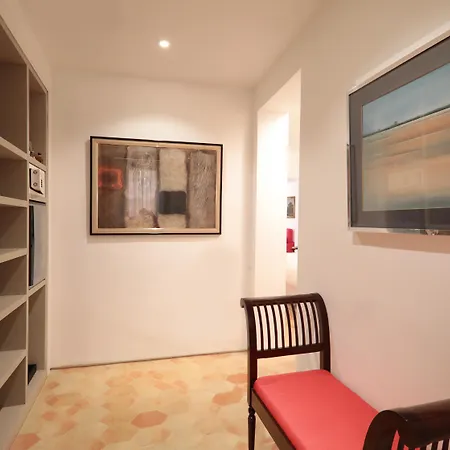 Ah Art Hotel 4*