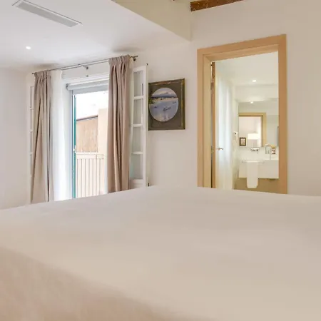 Ah Art Hotel 4*