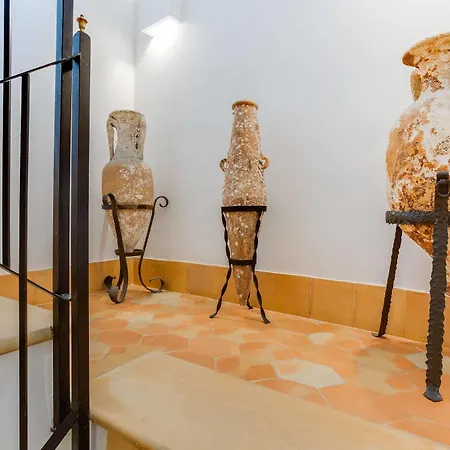 Hotel Ah Art 4*