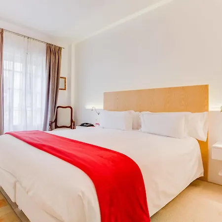 Hotel Ah Art 4*